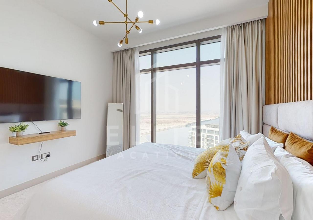 Full Burj And Creek Views Modern 4 Bed Upgraded Apartment