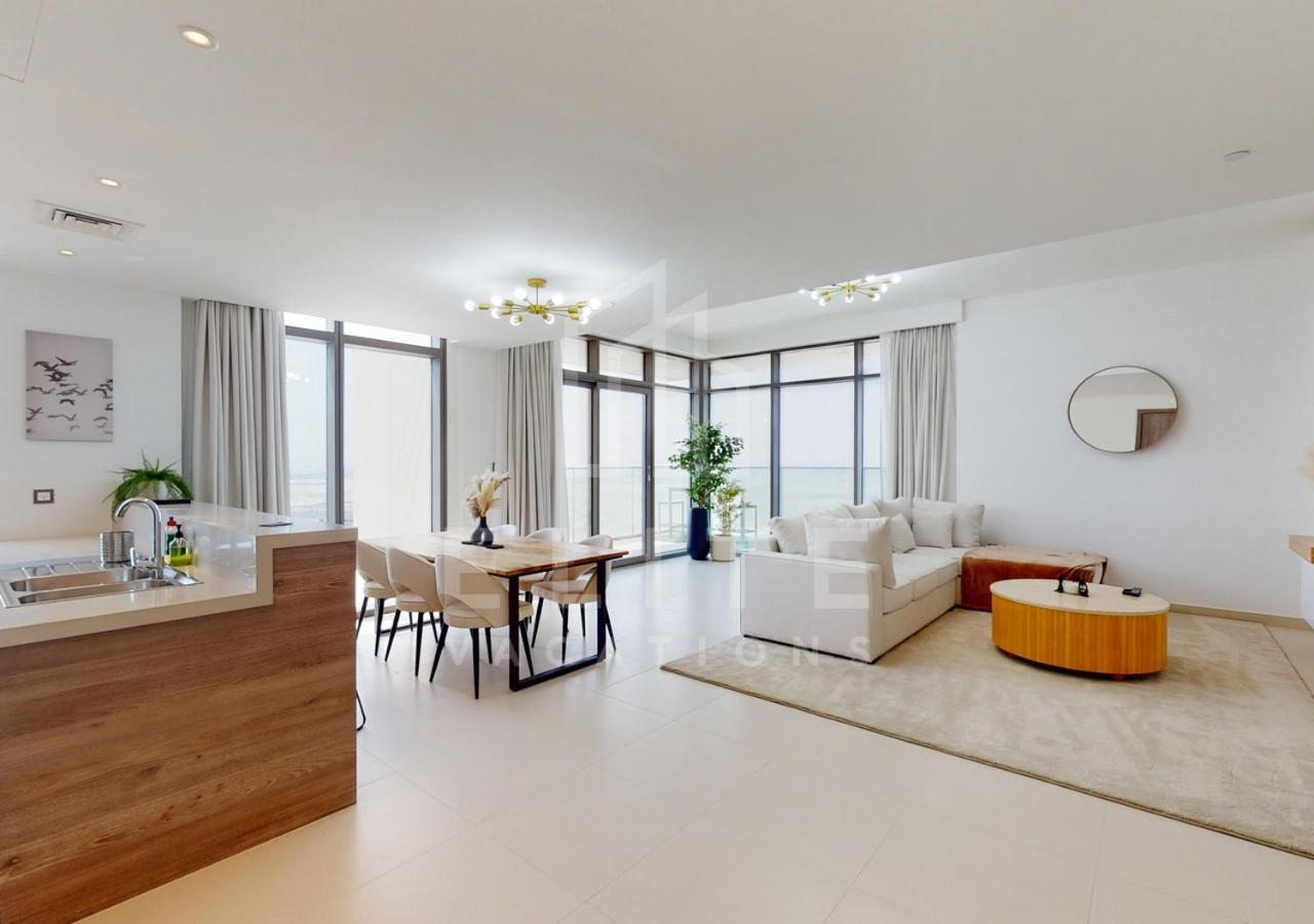 Full Burj And Creek Views Modern 4 Bed Upgraded Apartment