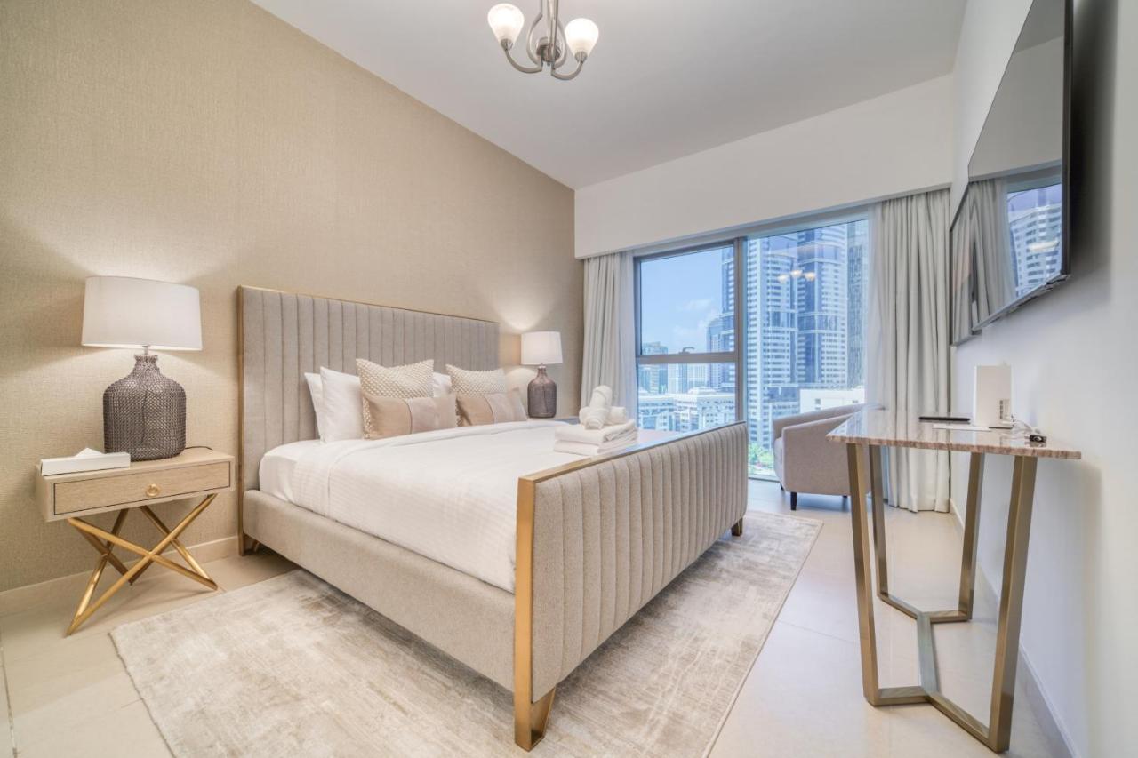 Park Towers, View - Difc - Mint Daire Dubai