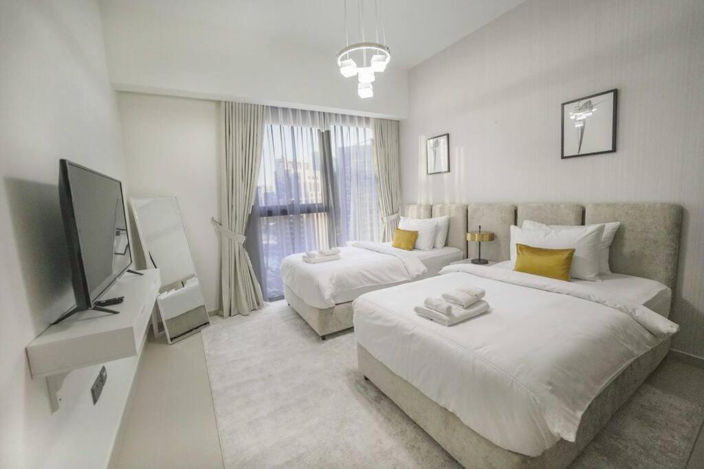 Luxurious 2br Next To Mall With Full Burj Khalifa View Apartment *