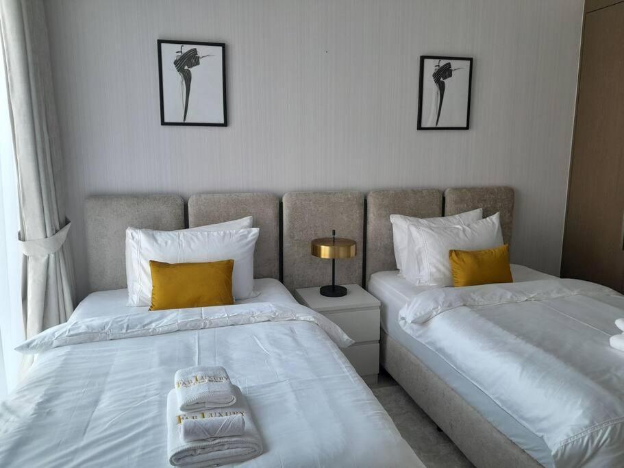 Luxurious 2br Next To Mall With Full Burj Khalifa View * Dubai