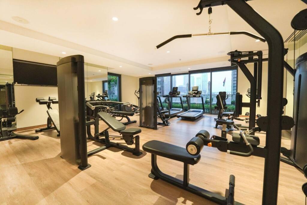 Apartment Luxurious 2br Next To Mall With Full Burj Khalifa View Dubai