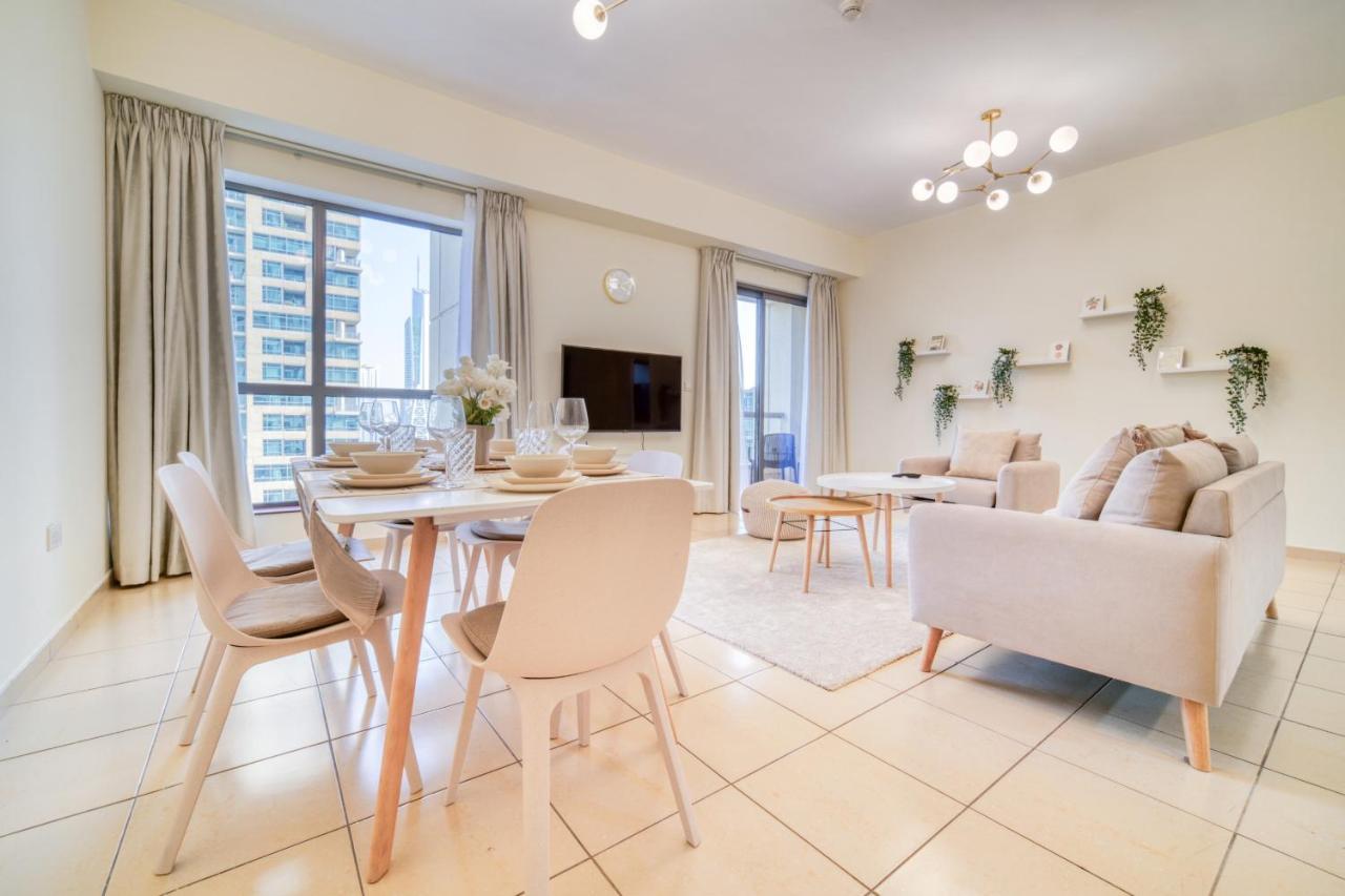 Rimal 1 - Jumeirah - Mint Apartment Dubai