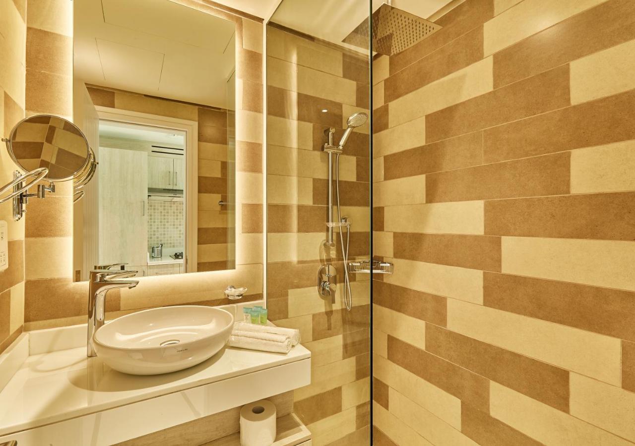 First Class In Seven Palm With Direct Access To The West Palm And Nakheel Mall * Dubai