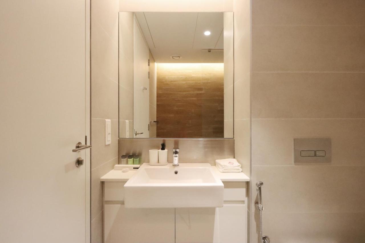 Luxurious 2 Bedroom In Bluewater W/sea View By Livbnb * Dubai