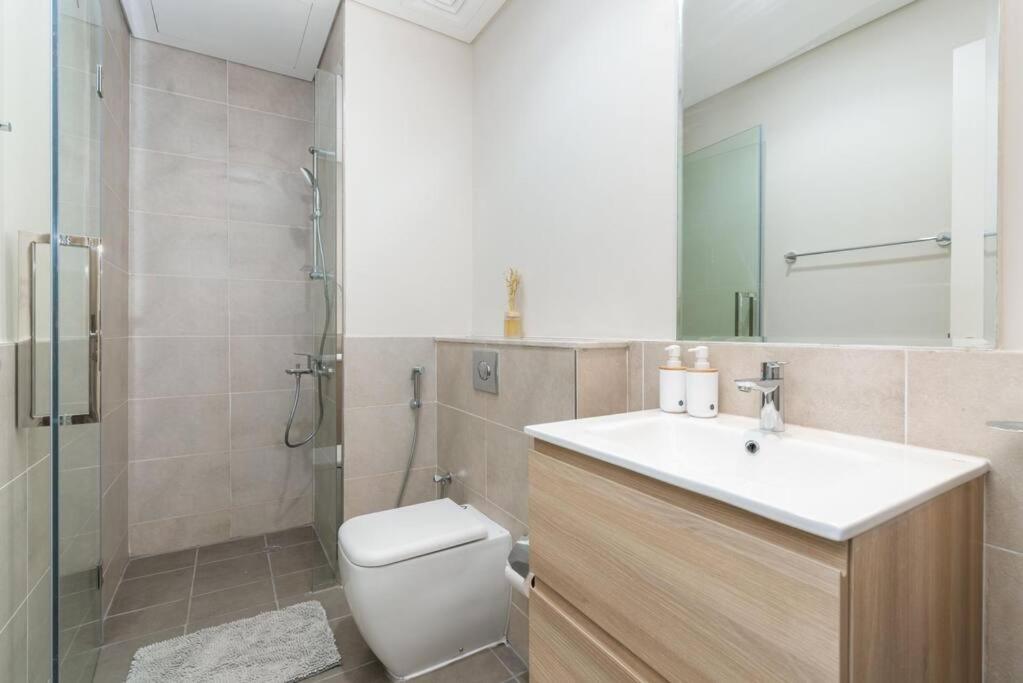 Creme De La Cozy 1 Bedroom Apartment Dubai