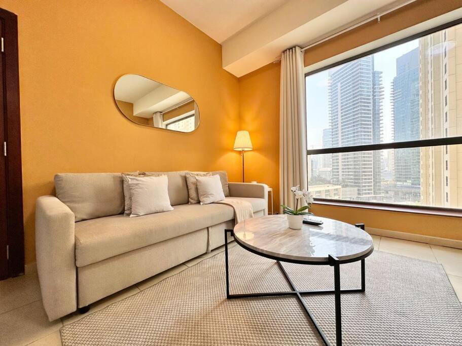 Apartamento Sun, Sand, And Fun - King Bed, Sofa Bed! Sleeps 4 Dubai