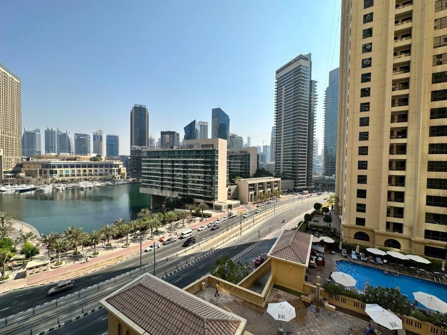 Sun, Sand, And Fun - King Bed, Sofa Bed! Sleeps 4 Apartamento Dubai