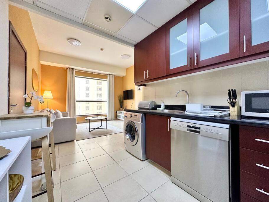 Apartamento Sun, Sand, And Fun - King Bed, Sofa Bed! Sleeps 4 Dubai
