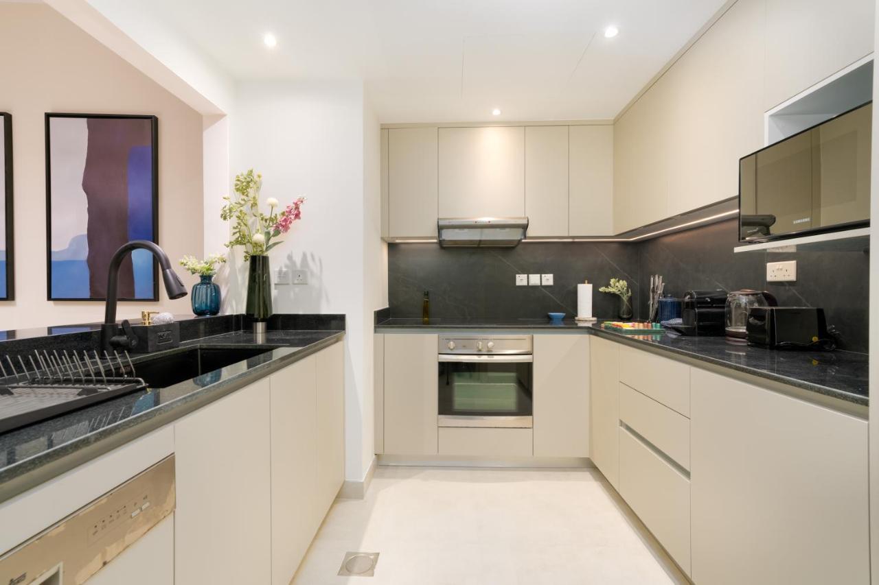 Burj Khalifa Views / 5 Min Walk From Mall / Opera / Upgraded / Designer Choice / 8 People / The Location Dubai