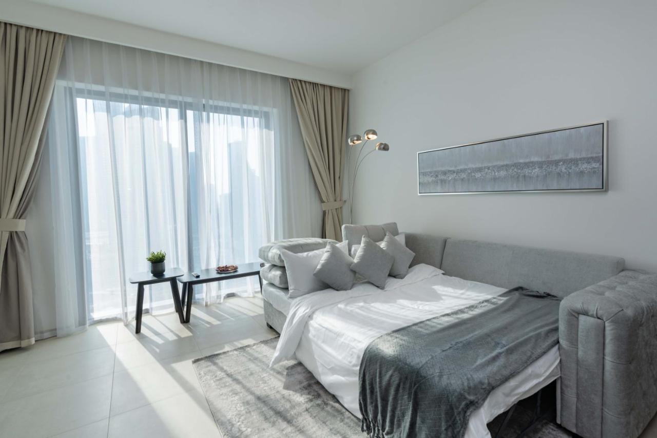 Apartment Sleeps 8 Burj Views Direct Mall Access Dubai