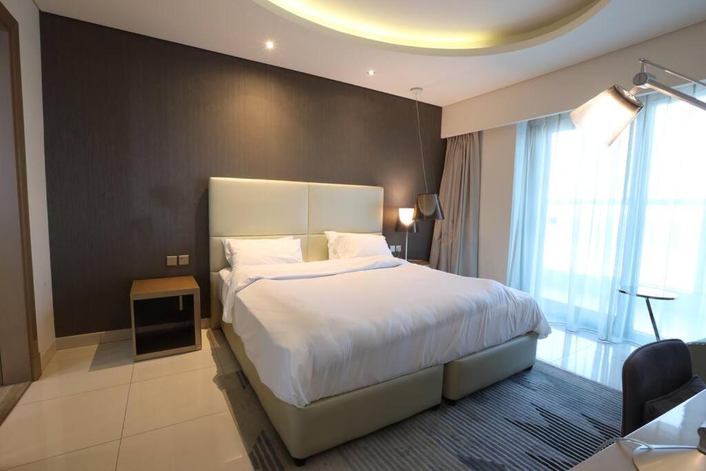Daire Brown Stone Paramount Towers Dubai