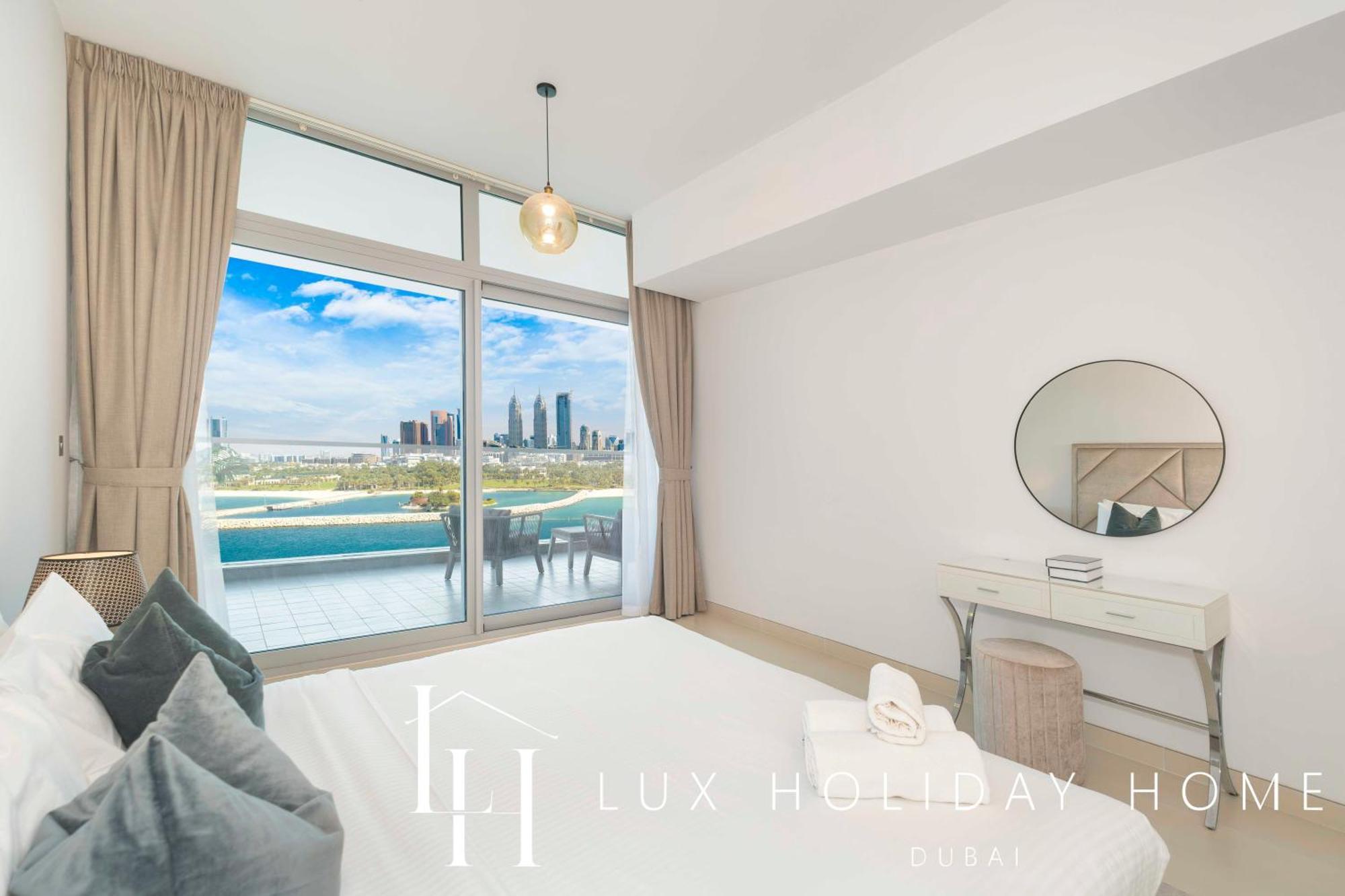 Lux - Opulent Island 3 *