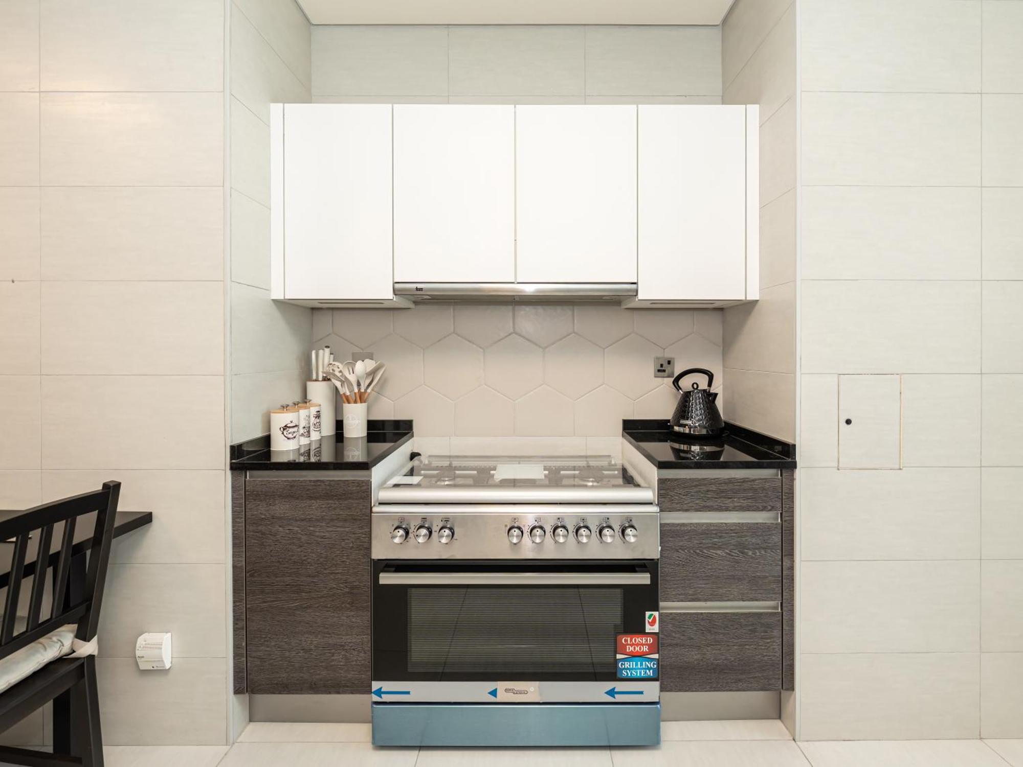 Stunning & Spacious Central 2bed 2bath Burj View