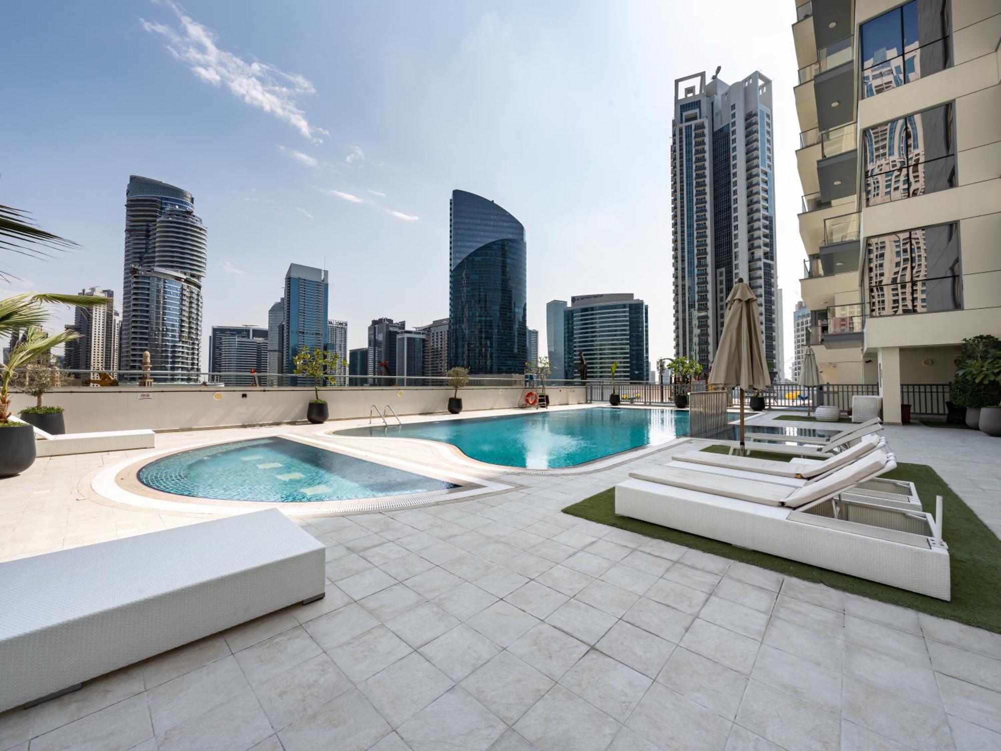 Stunning & Spacious Central 2bed 2bath Burj View Apartment