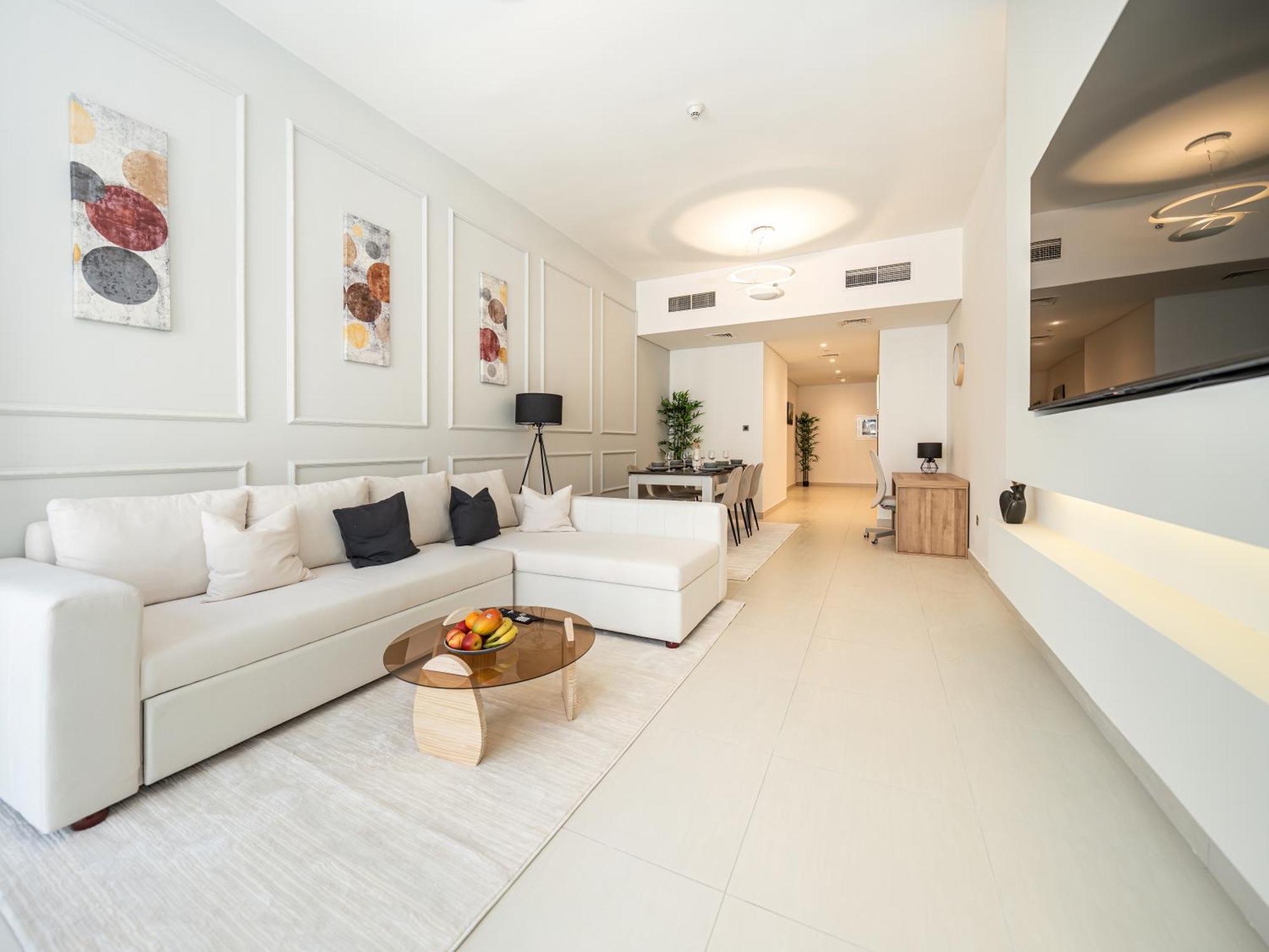 Stunning & Spacious Central 2bed 2bath Burj View *