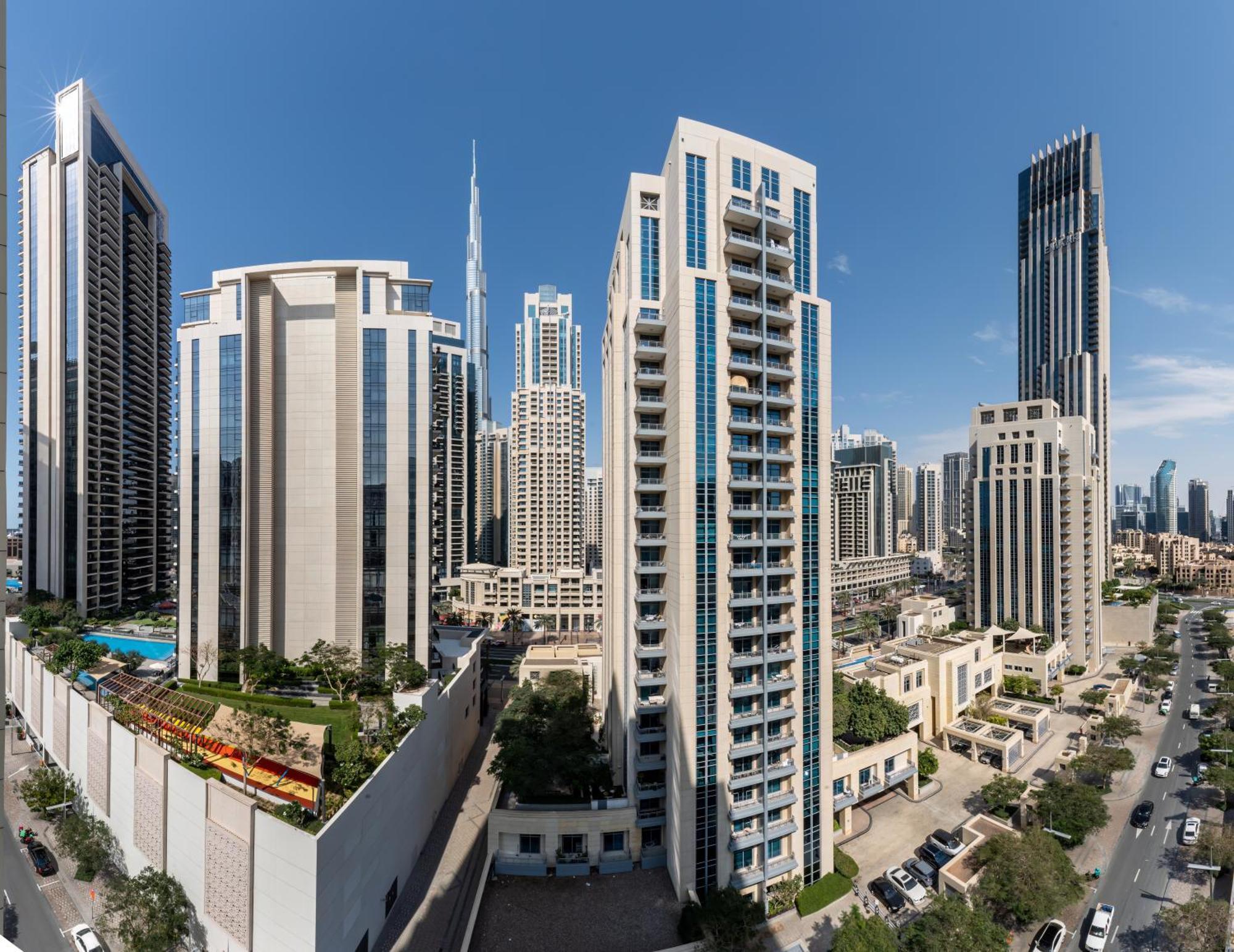 Stunning & Spacious Central 2bed 2bath Burj View * Dubai