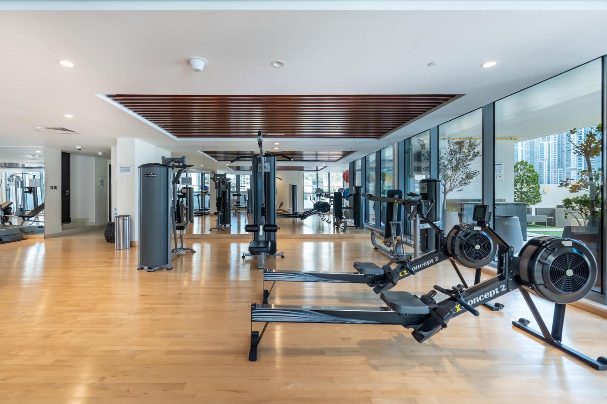 Stunning & Spacious Central 2bed 2bath Burj View