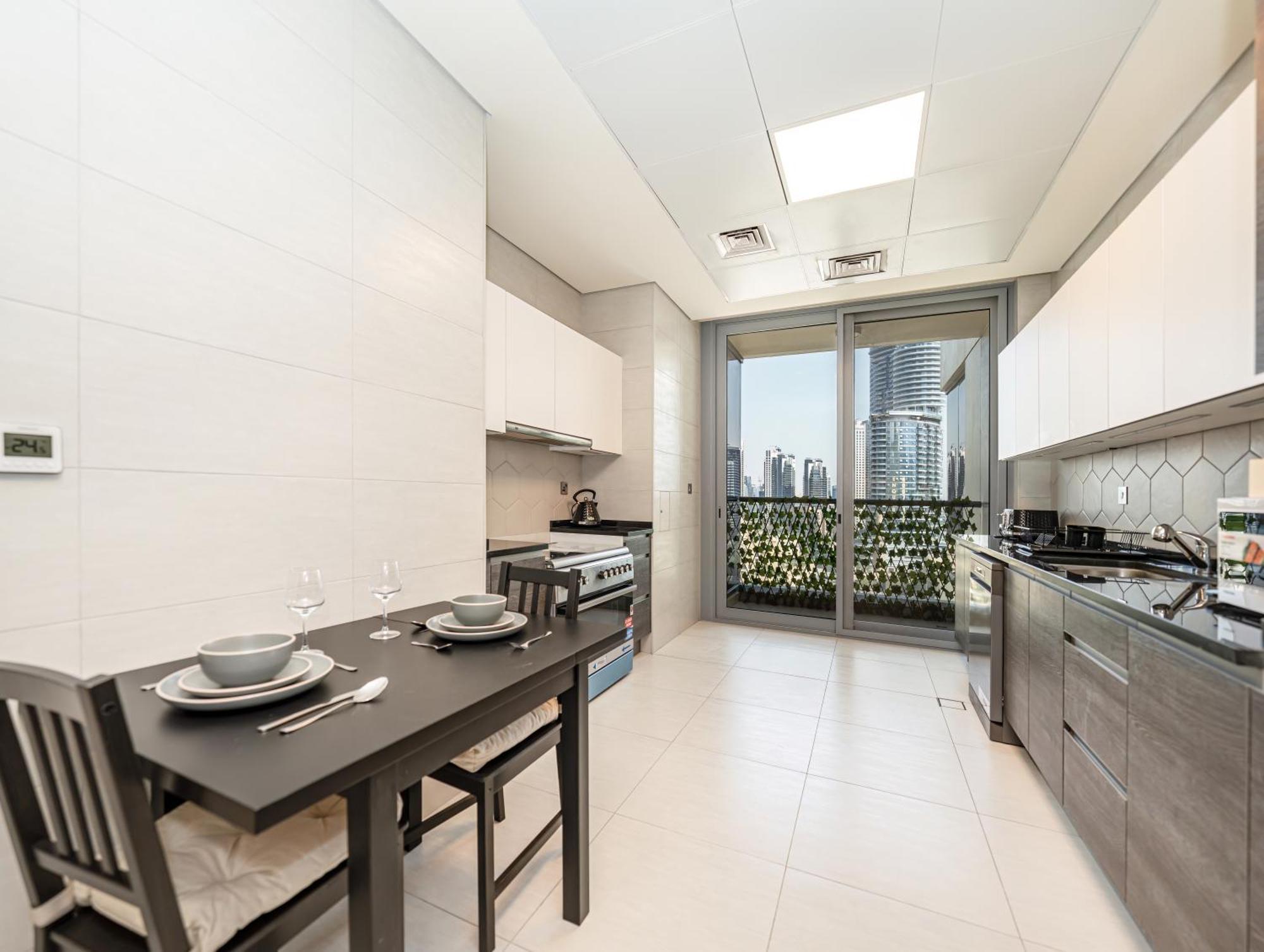 Apartment Stunning & Spacious Central 2bed 2bath Burj View *