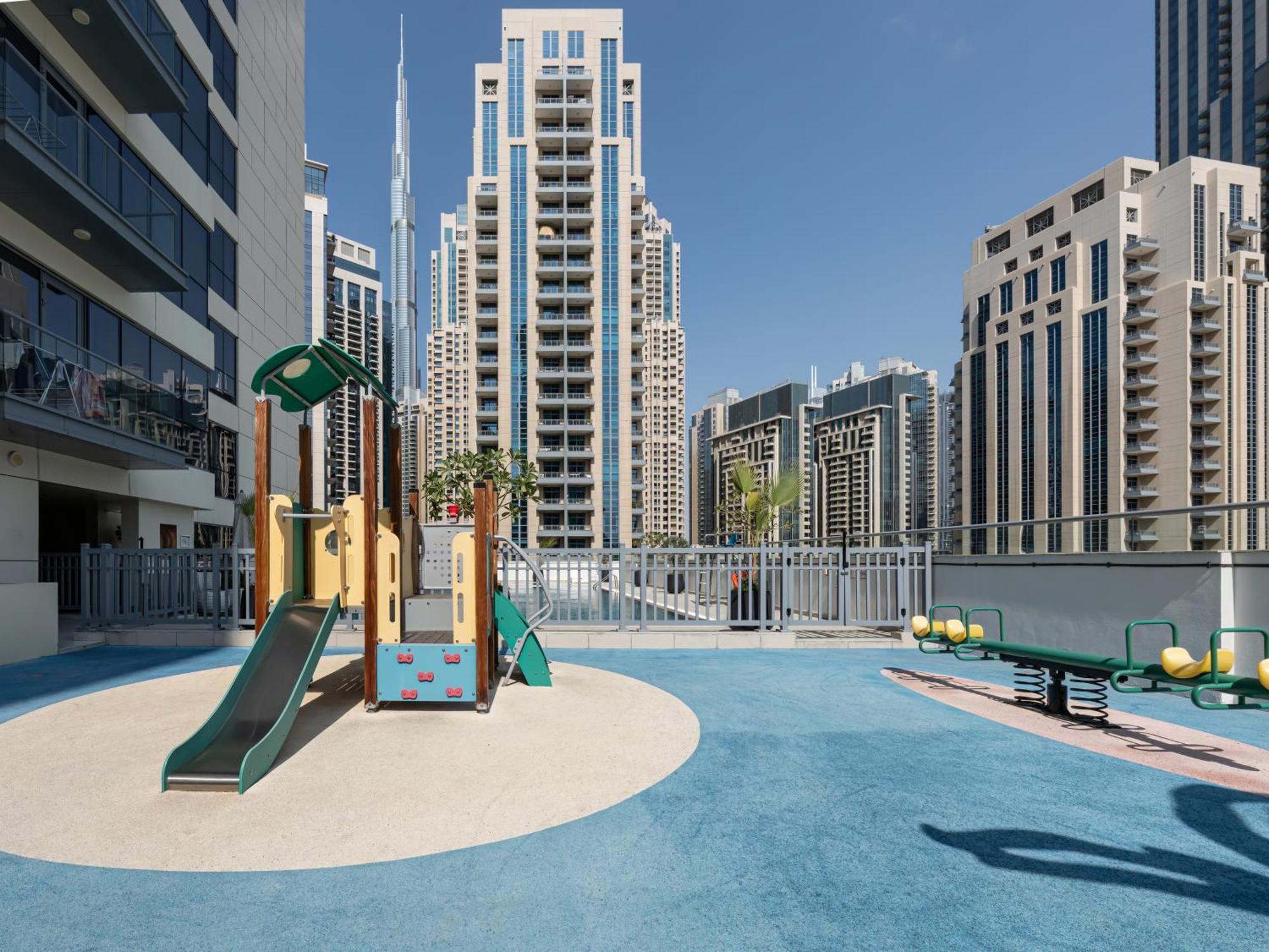 Stunning & Spacious Central 2bed 2bath Burj View Apartment