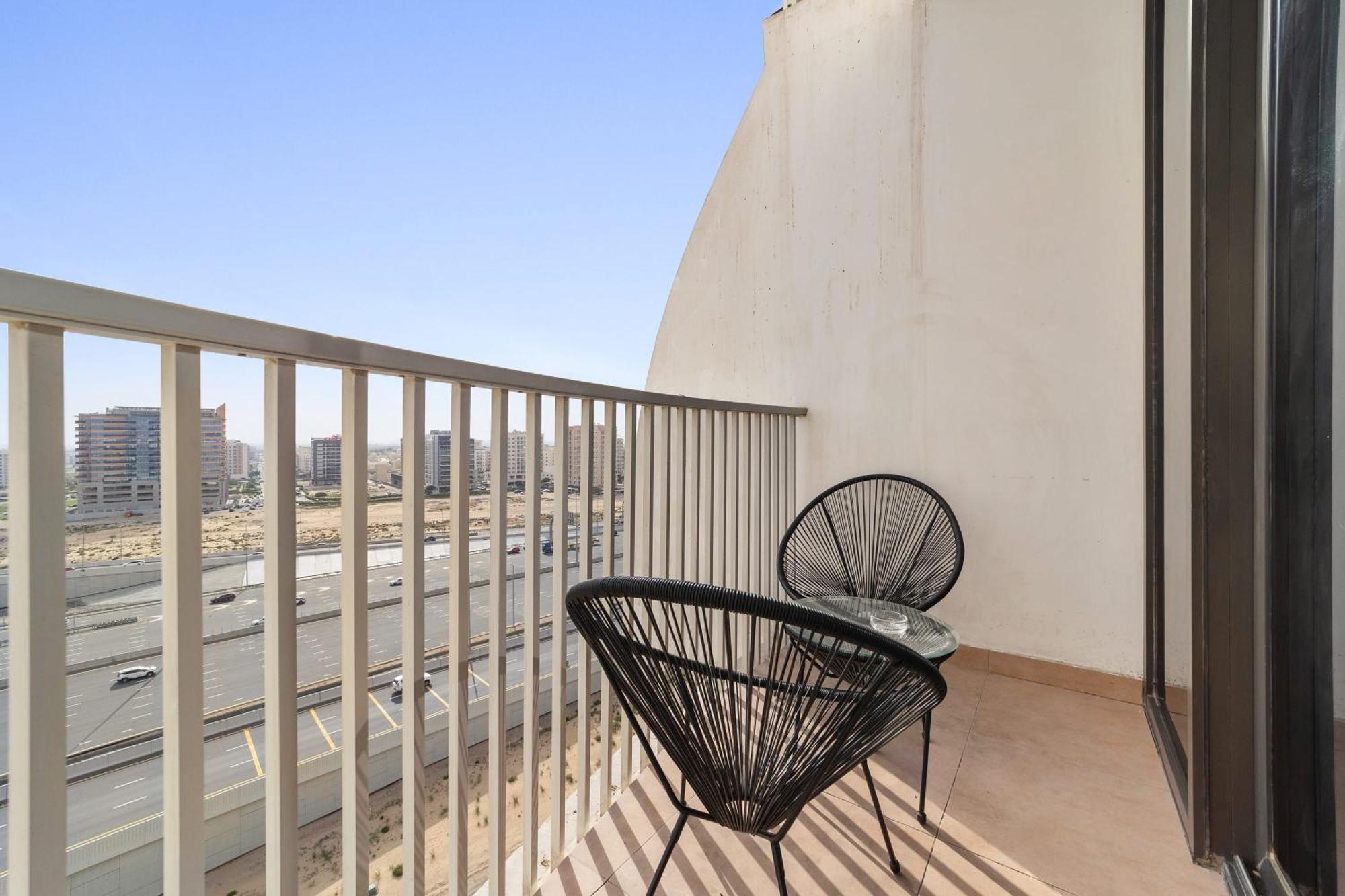 Silkhaus Modern Near Silicon Shopping Mall *
