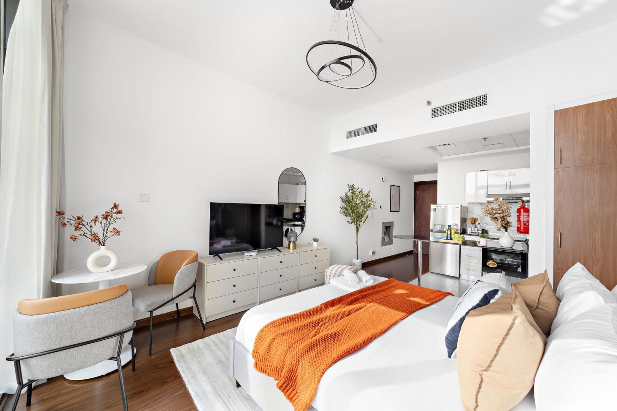 Silkhaus Modern Near Silicon Shopping Mall Apartment *