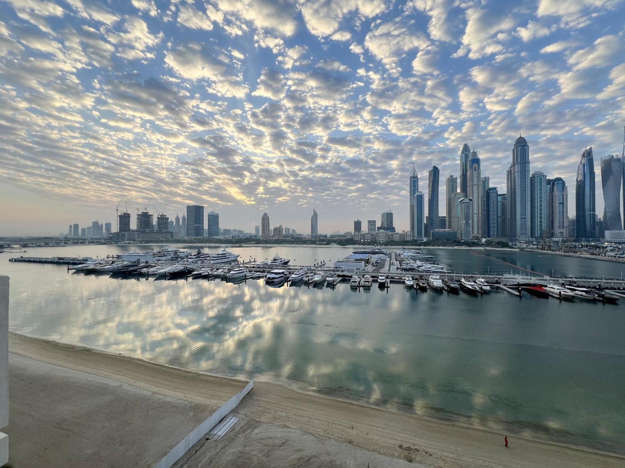 Luxe 2br, Marina Vista, Emaar Beachfront, Harbour * Dubai