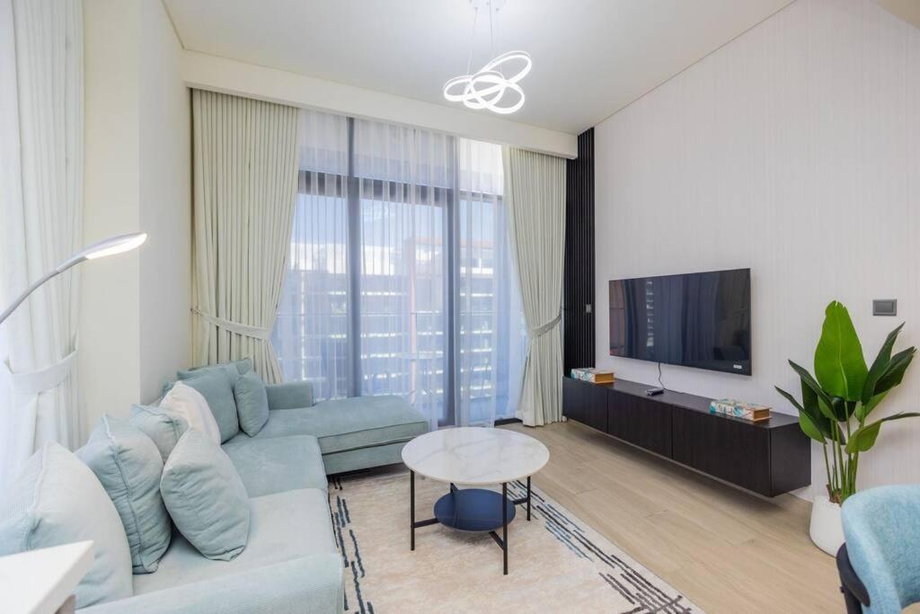 Urban Charm: Luxe 1br Haven Near Downtown Apartment Dubai