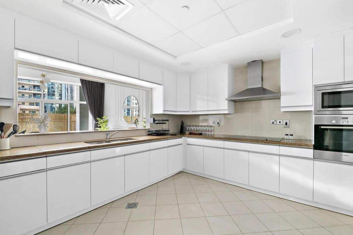 Apartamento Silkhaus Ideal For Big Family, 5bdr With Private Roof Top Dubai