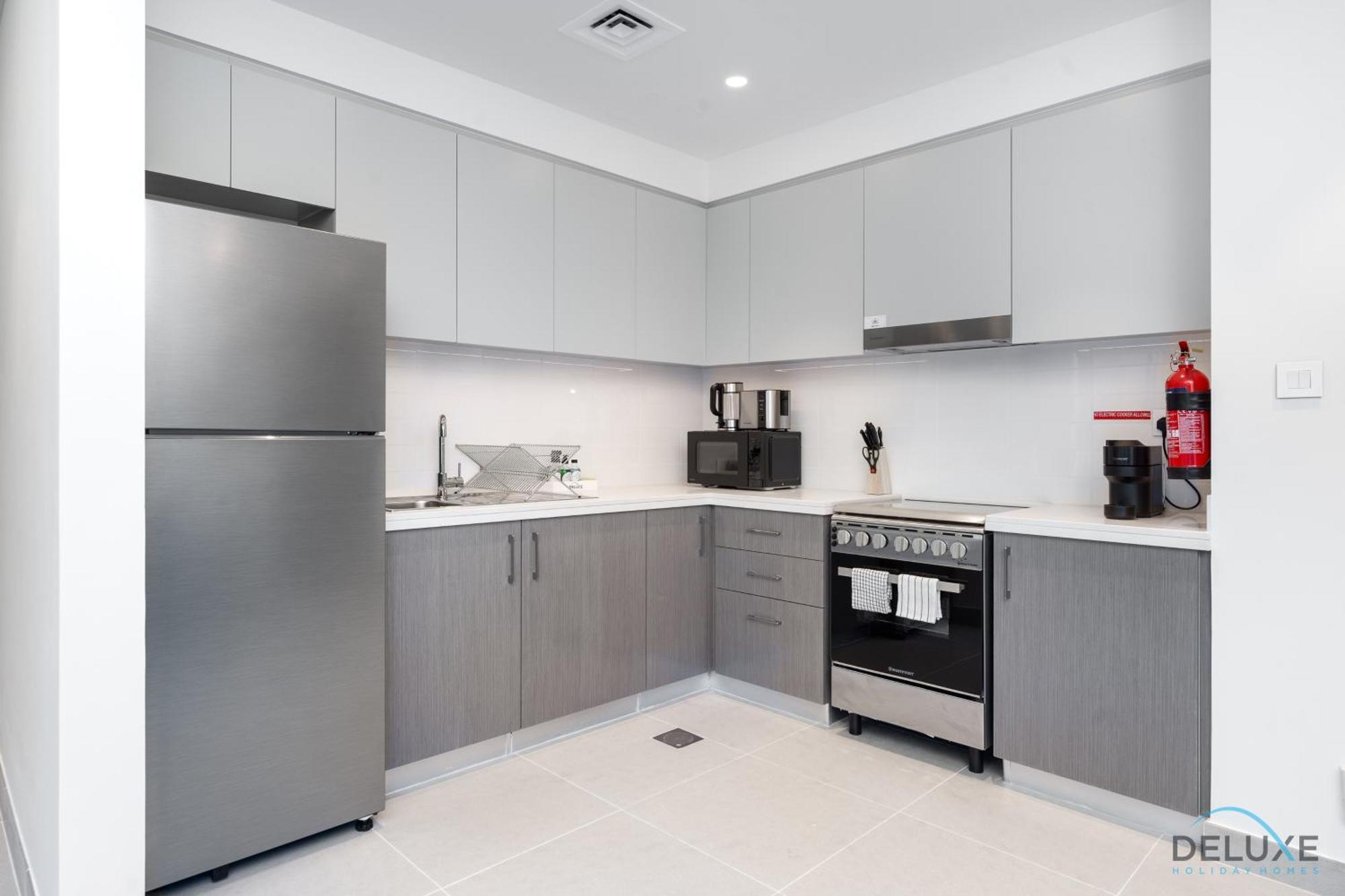 Beautiful 1br At Tower 2 Downtown By Deluxe Homes Apartment Dubai