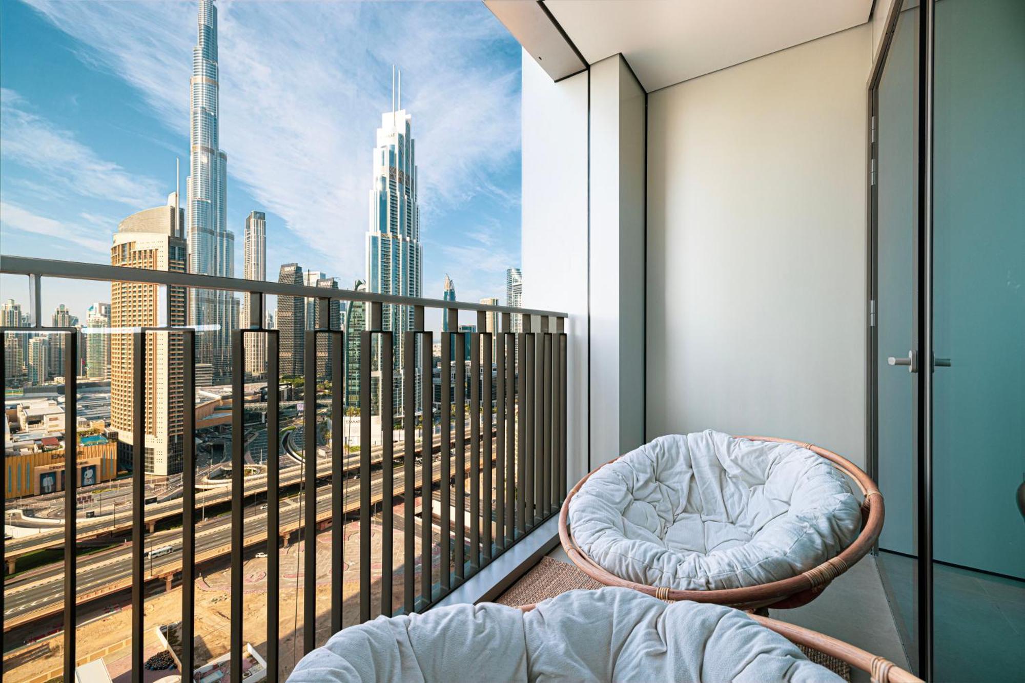 Burj Khalifa View, High Floor, Mall Access, Gym, Infinity-pool, Playground, Bbq, Family Friendly Daire Dubai
