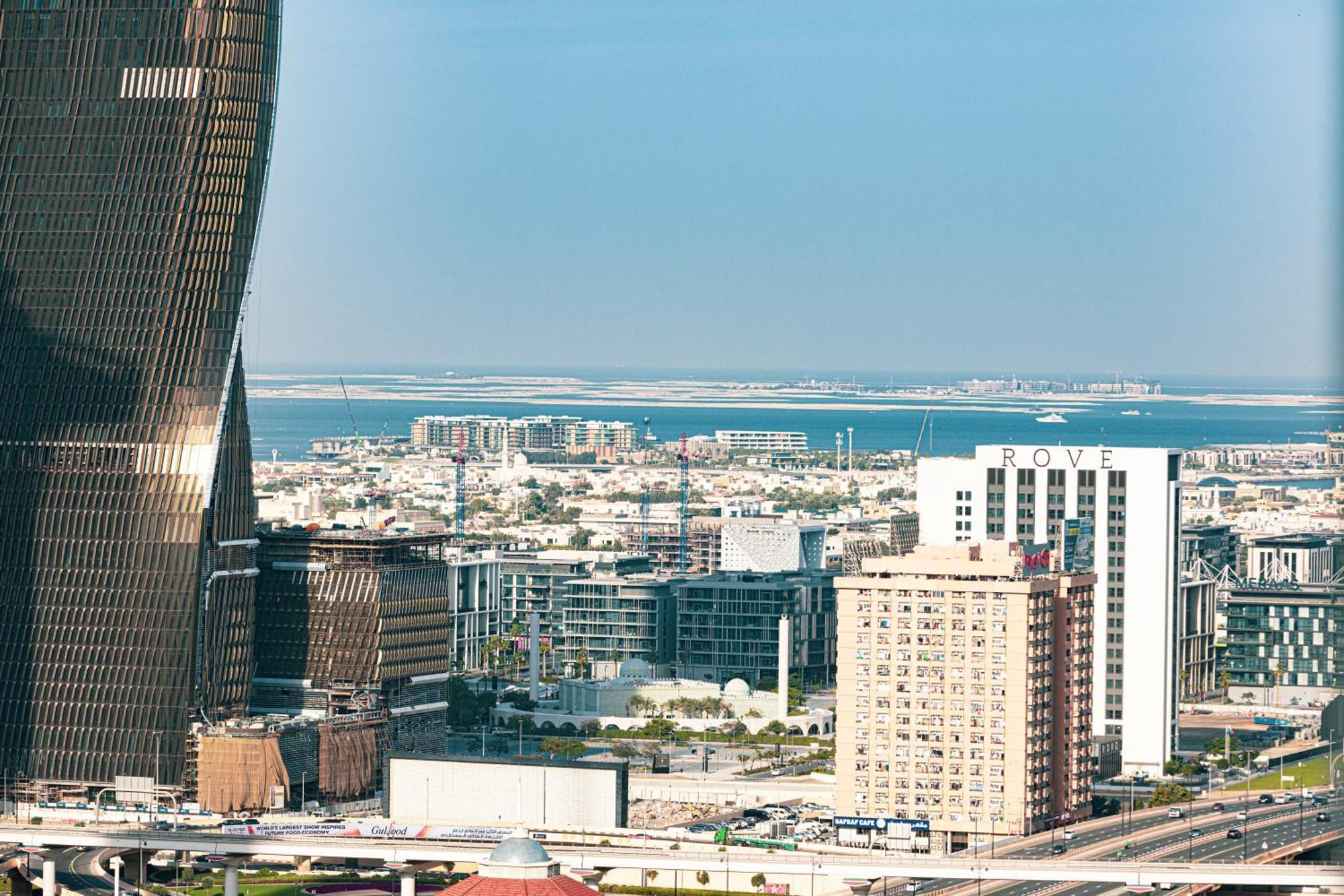 Daire Burj Khalifa View, High Floor, Mall Access, Gym, Infinity-pool, Playground, Bbq, Family Friendly *