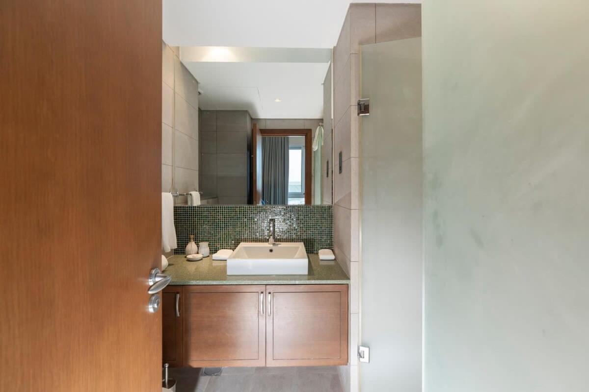 Palm Marina Residences 3bd *
