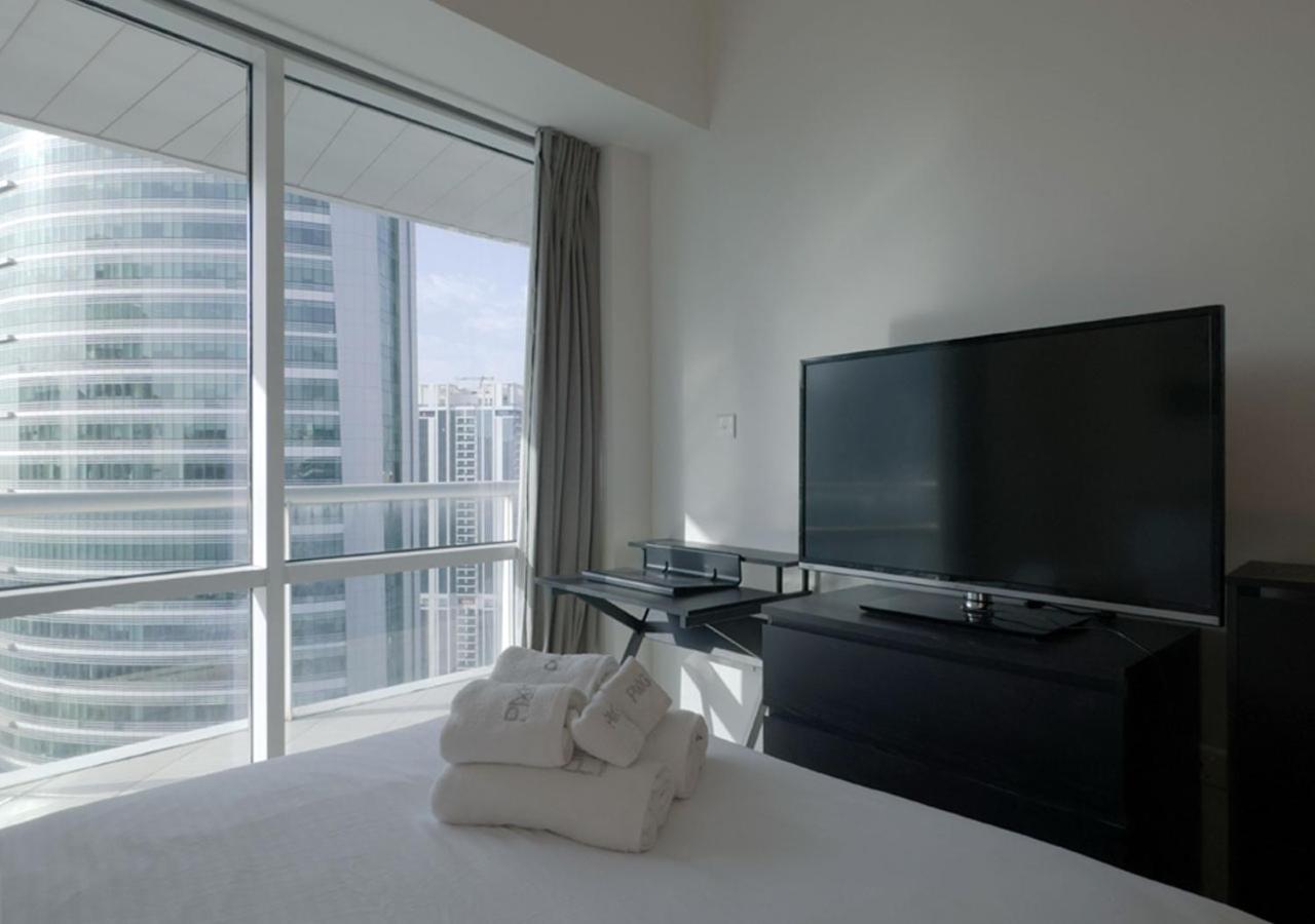 Lake View, 1 Minute Walking To Dmcc Metro Station Apartment Dubai