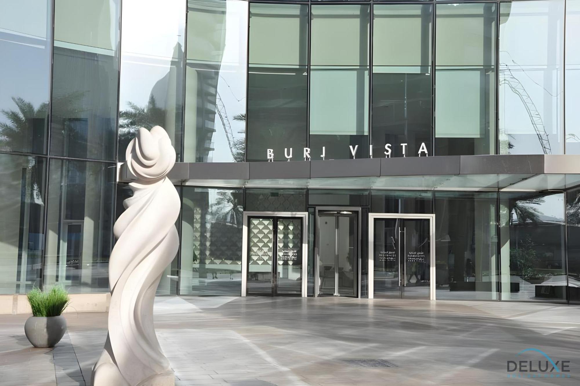 Gorgeous 2br In Burj Vista Tower 1 Downtown By Deluxe Dubai