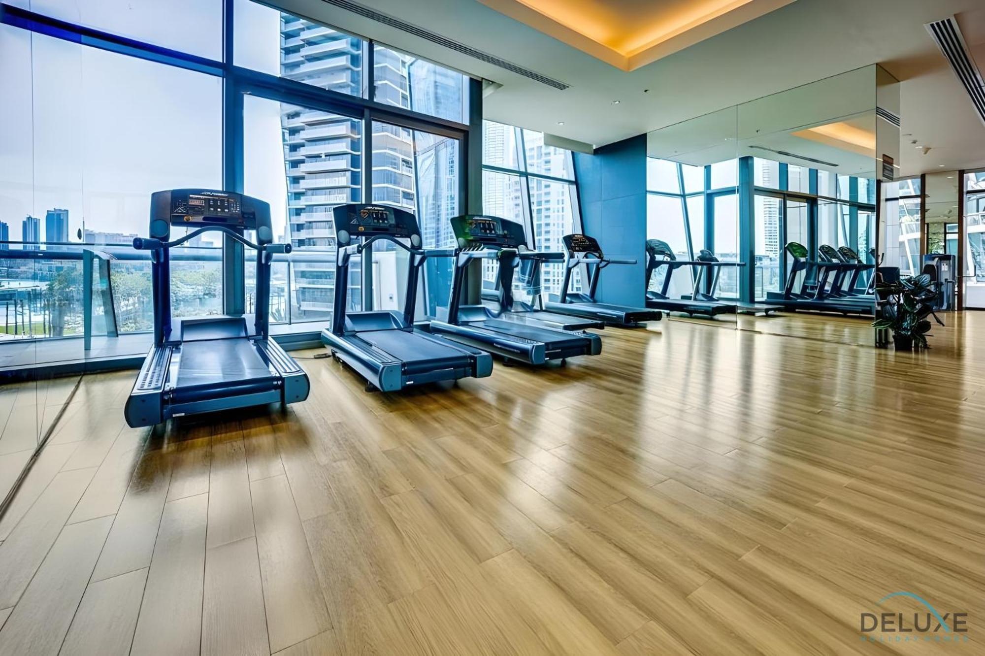 Gorgeous 2br In Burj Vista Tower 1 Downtown By Deluxe Apartment *