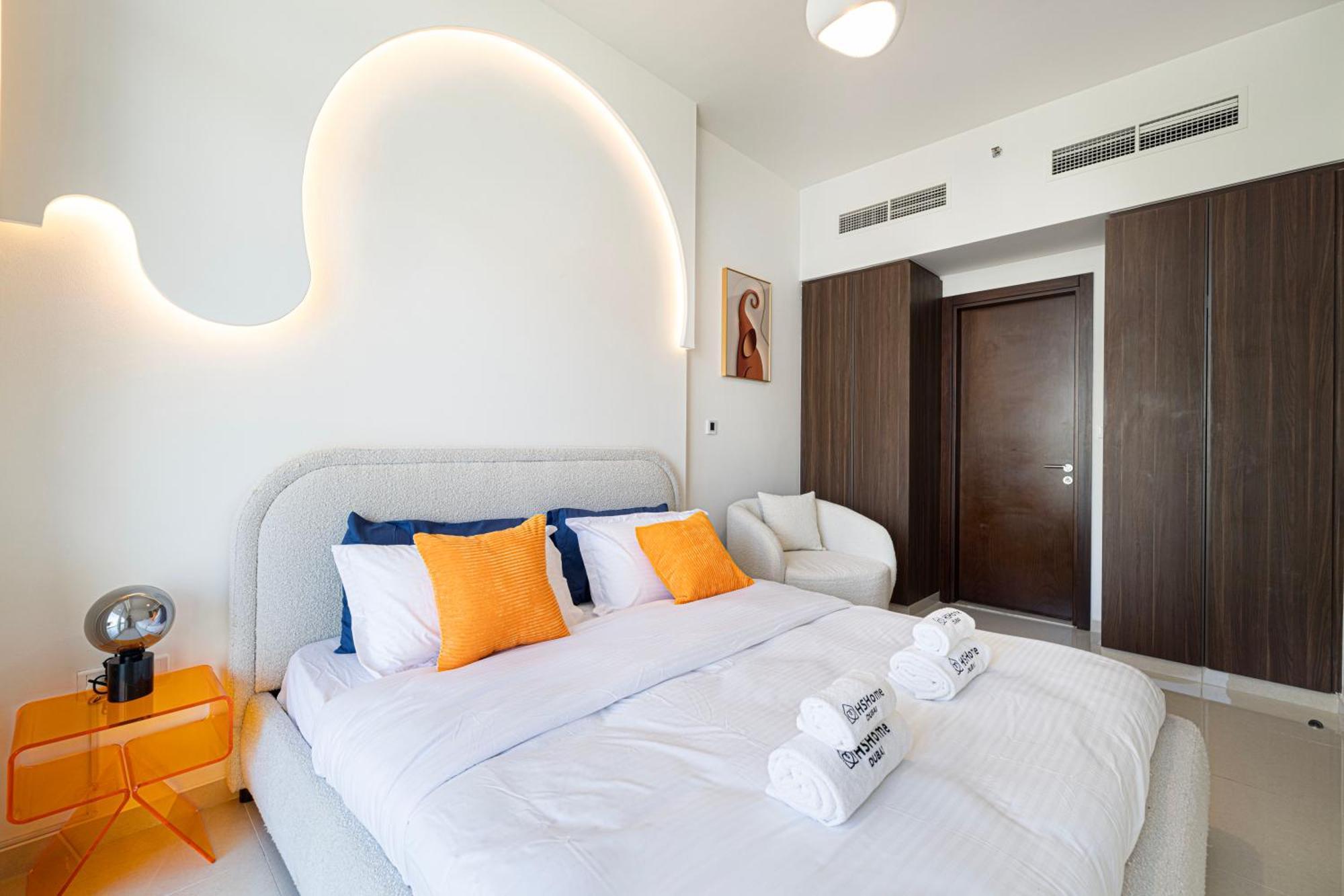 Apartment New Designed 2-br Downtown *