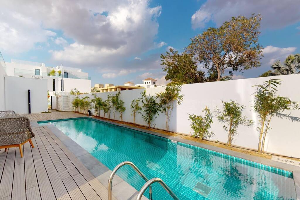 Luxurious 5 Bed - Al Barari Villa