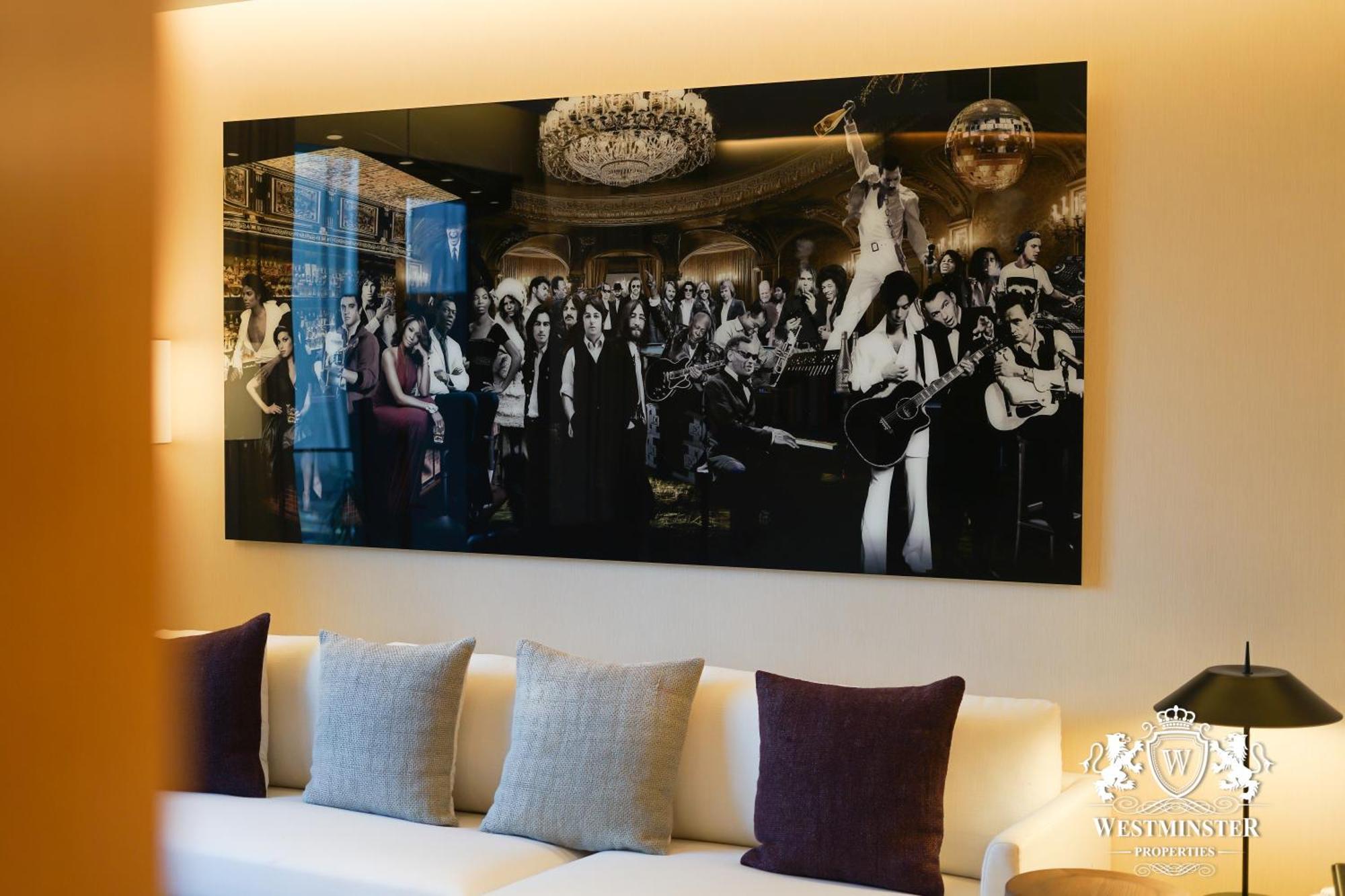 Westminster Opera Grand * Dubai