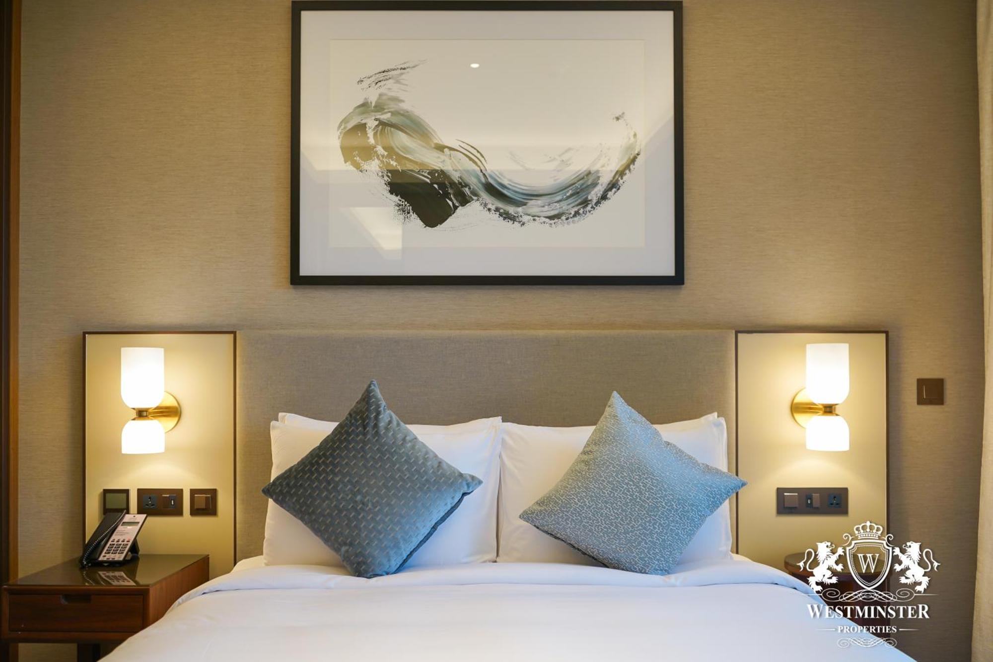 Westminster Opera Grand Apartment Dubai