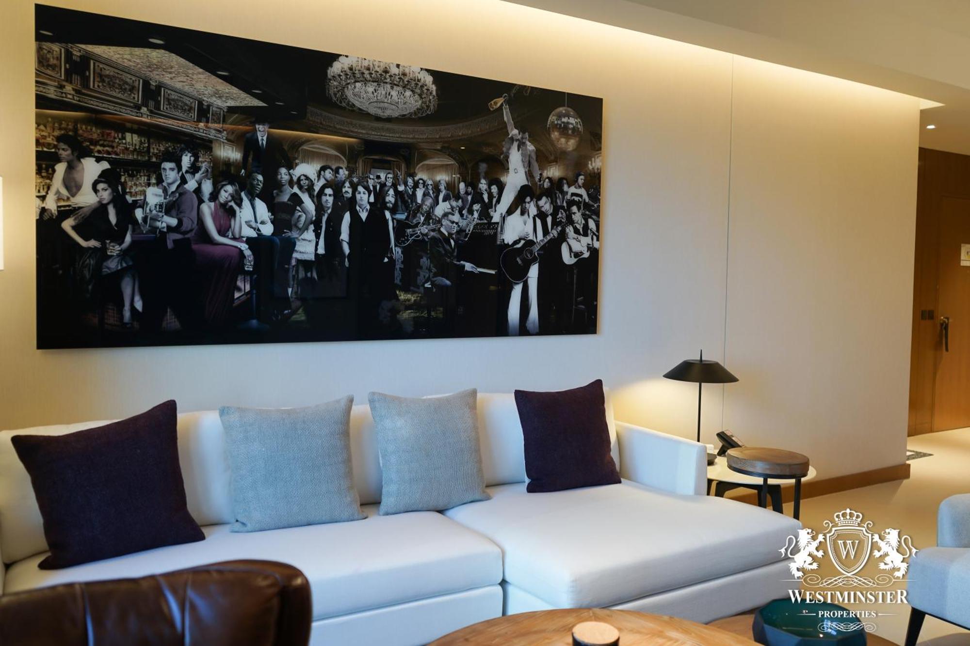 Westminster Opera Grand Apartment