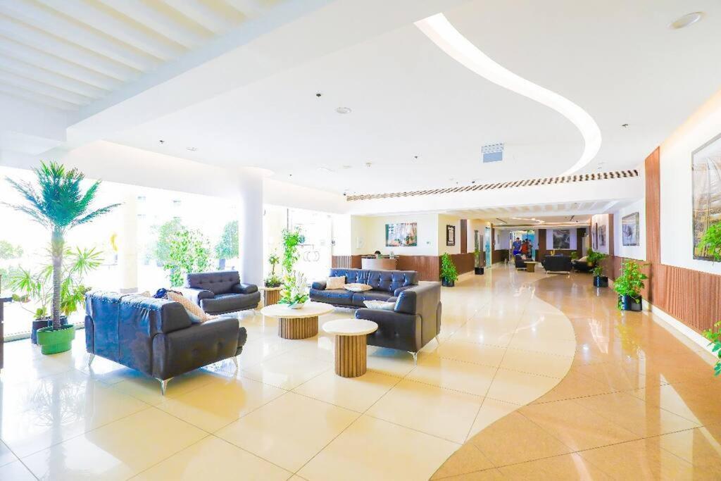Elegant Marina View King Bed Dubai