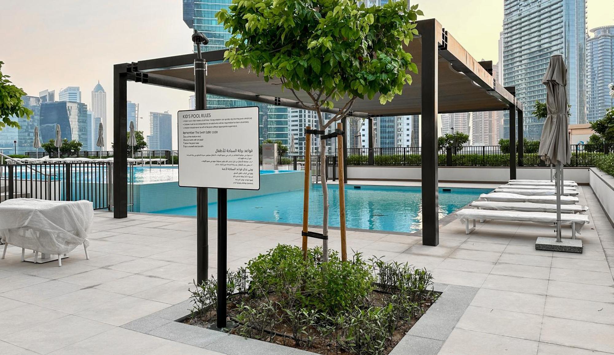 Floor With Burj Khalifa Views And Full Downtown Views171bc-2