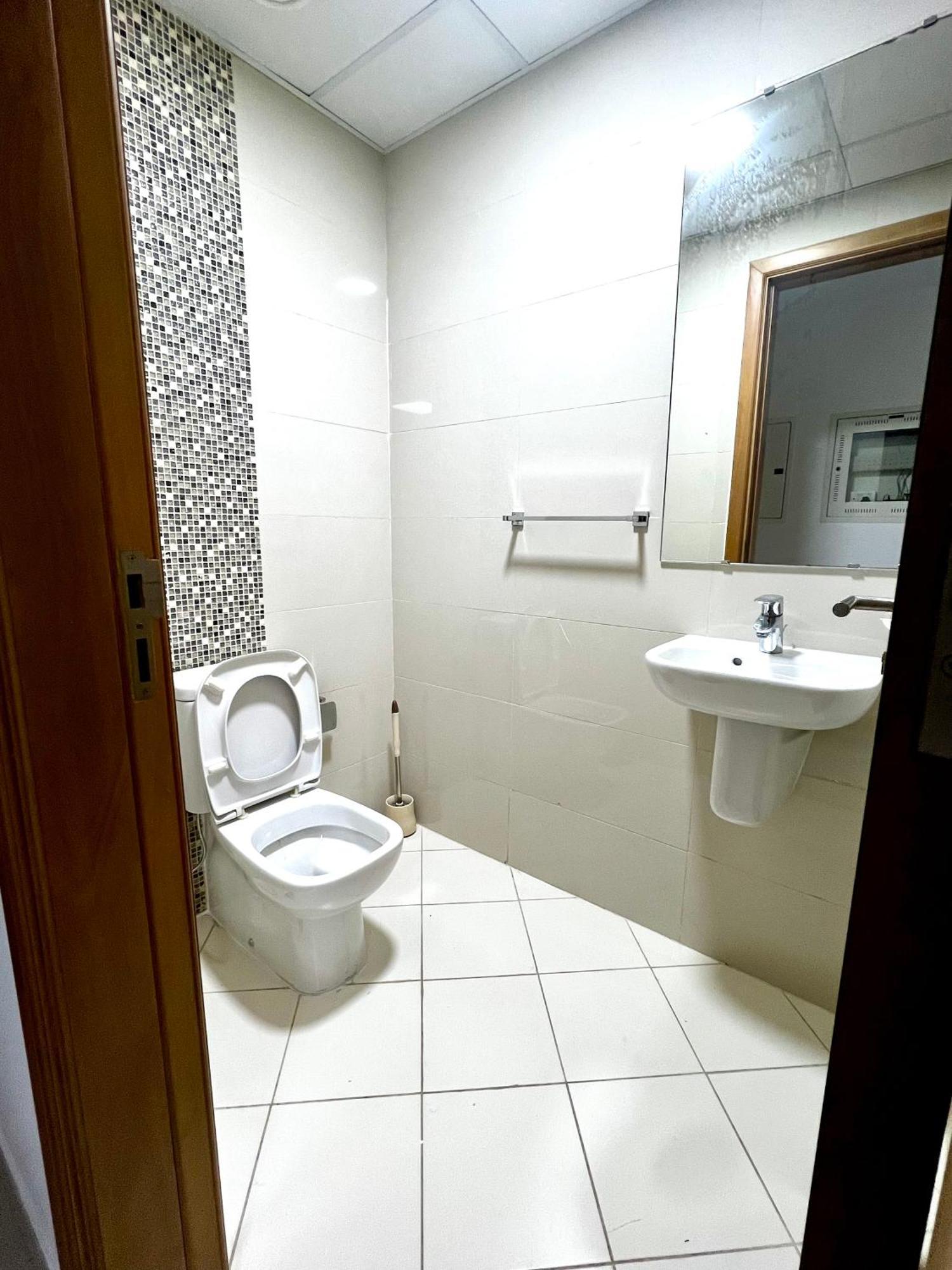 Elegant King Bed Brand New 1 Bhk Marina Bay Daire *