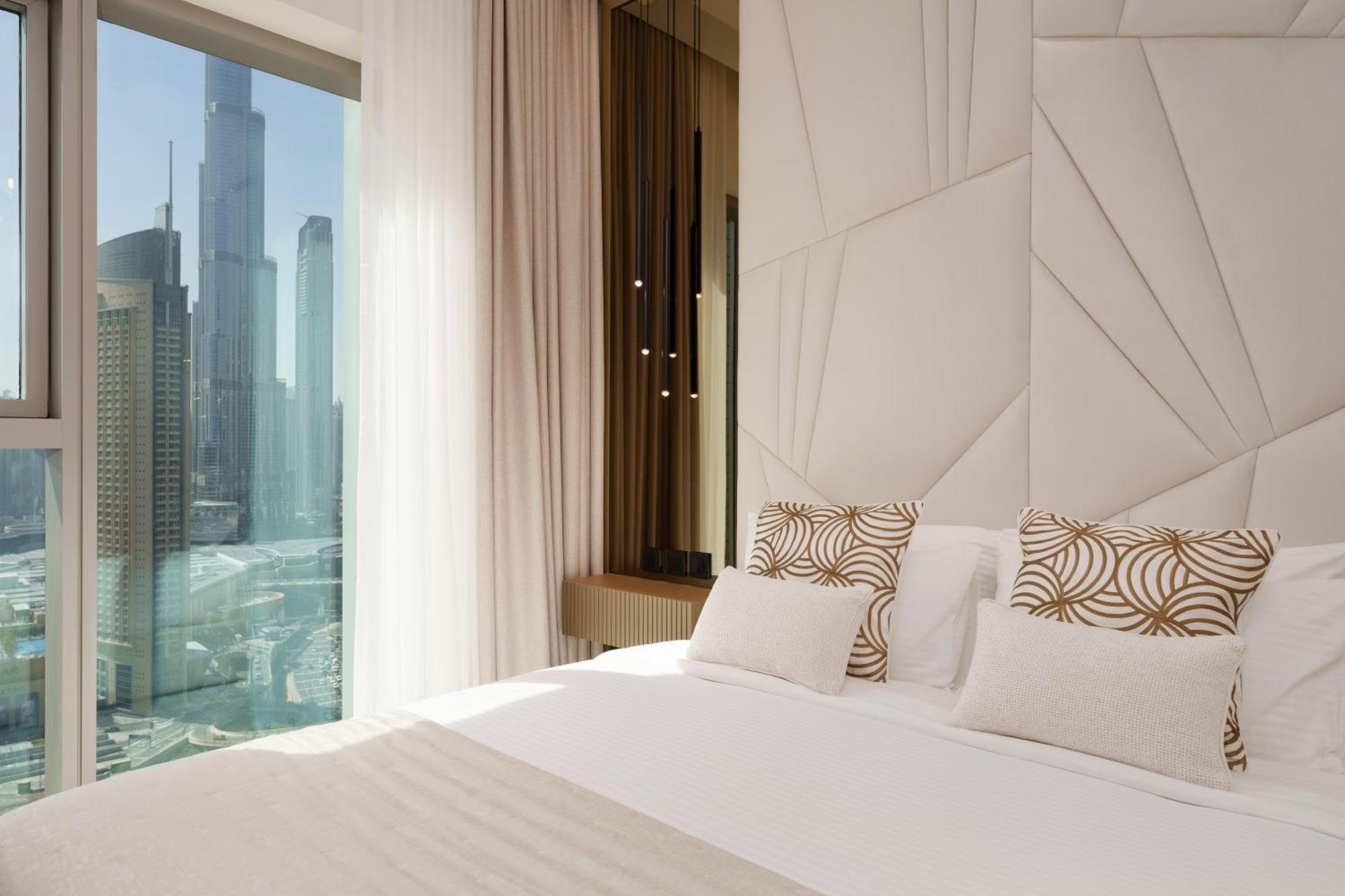 Daniels 2br At Downtown With Burj Khalifa View Dubai