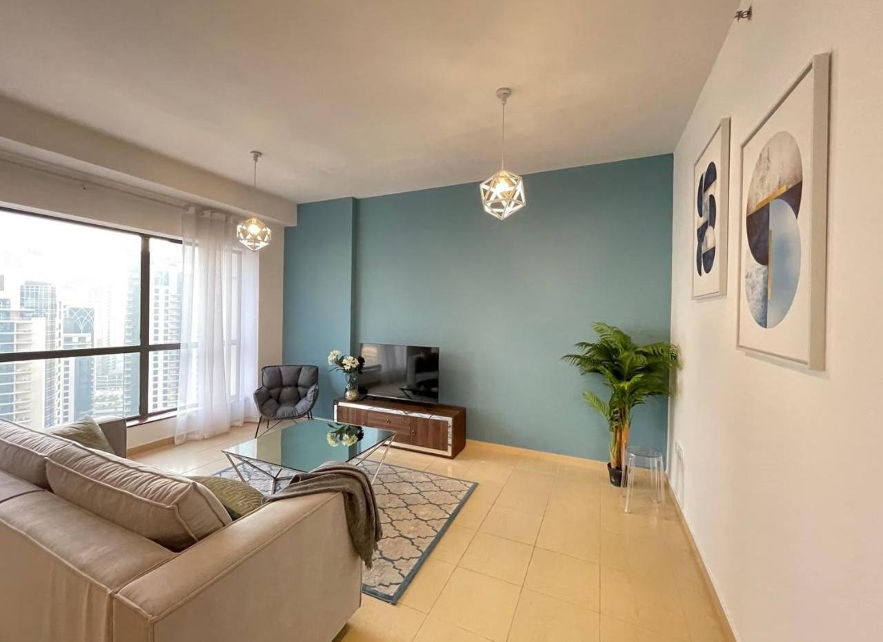 Luxury Jbr , Beach , Pool , Parking *