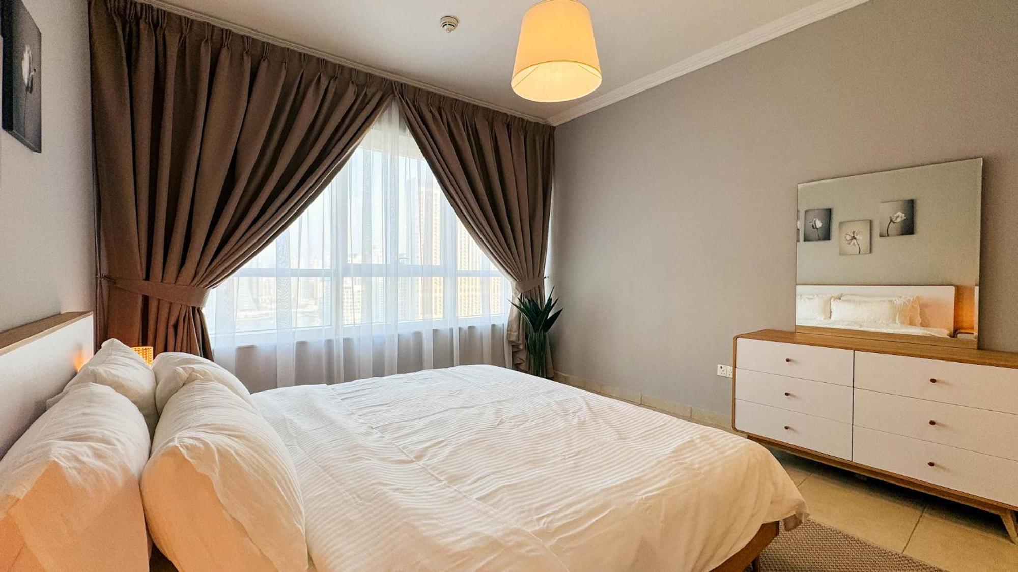 Jbr Marvel: 2br Marina Oasis - Prime Location! Daire *