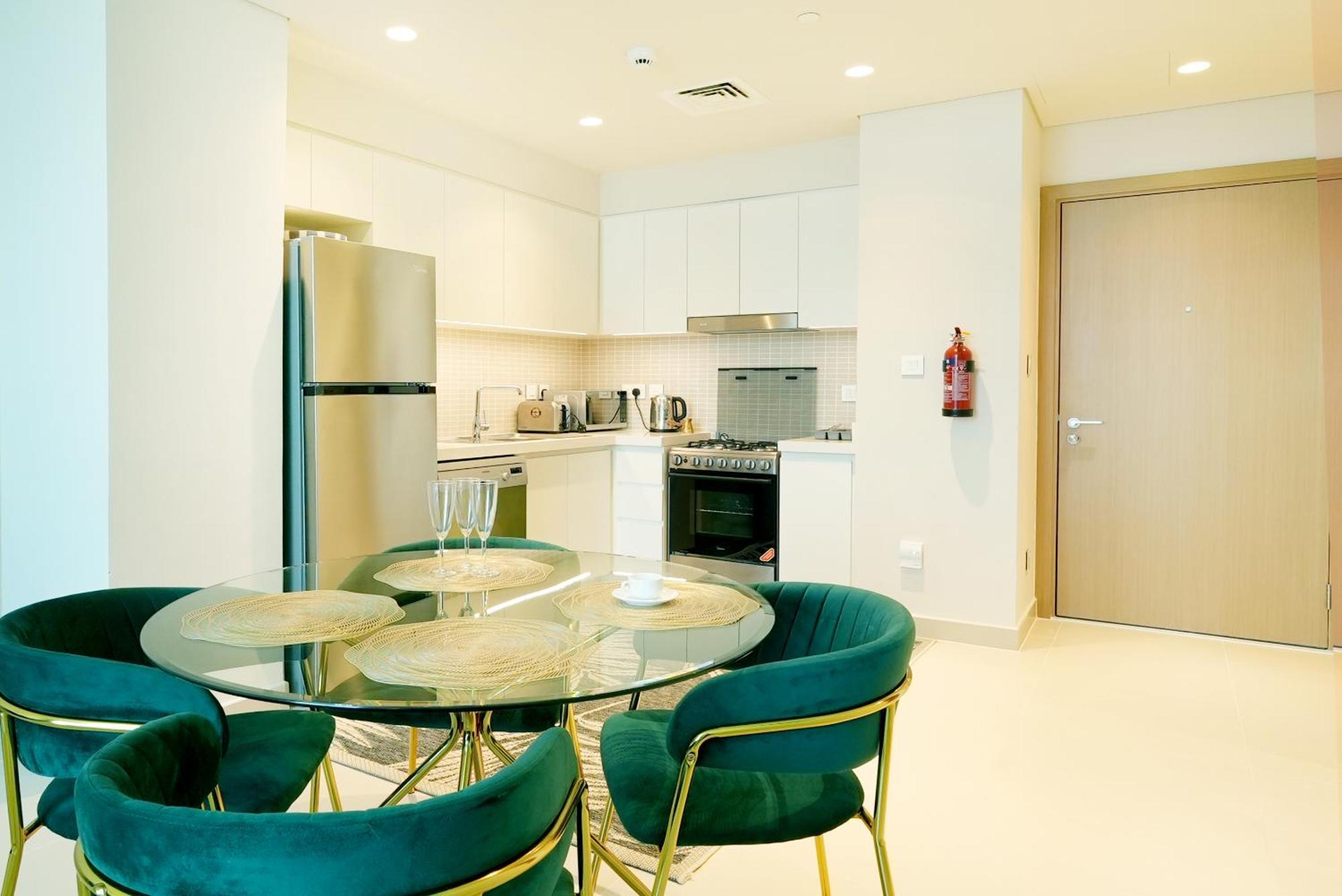Apartment Brown Stone Creek Dubai