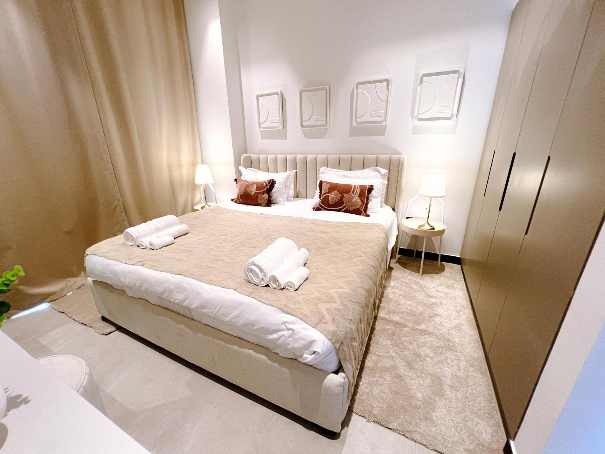 Brand New Luxury 2-bedroom With Sofa-bed Apartment