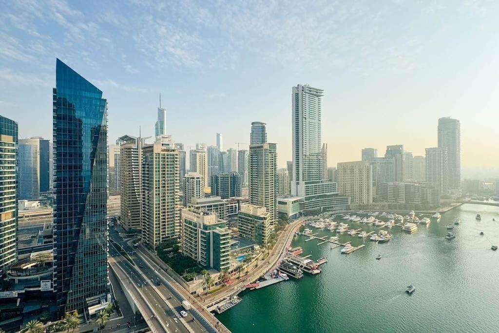 Jbr Marvel: 2br Marina Oasis - Prime Location! Daire *